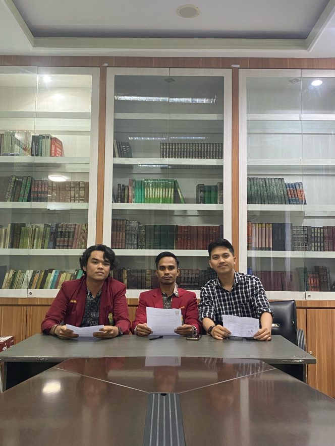 
					DPD IMM Riau Soroti Pelantikan Sekjen DPD RI, Kembali ke Dwifungsi:”Polisi Aktif Jadi Sekjen DPD RI, Reformasi Dikhianati