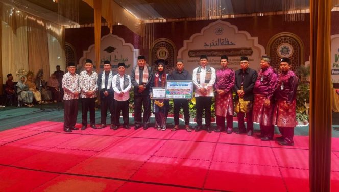 
					Polres Kuansing Hadiri Wisuda XII dan Pengukuhan Alumni XXIX Ponpes KH. Ahmad Dahlan