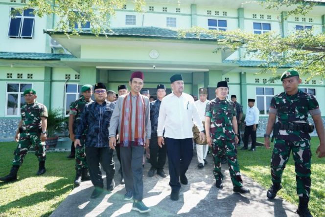 
					Doakan Keselamatan Prajurit Satgas di Papua, Bupati Batu Bara Hadiri Tabligh Akbar Bersama UAS.