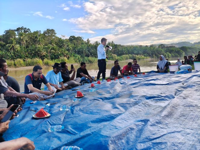 
					Asadel Group Hadir ke Desa Koto Kombu untuk Menjadi Sponsor Sang Ratu Helmina