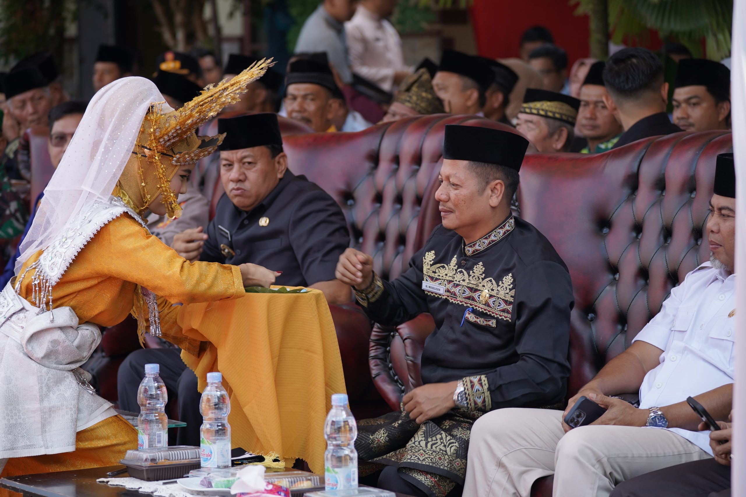 Bupati Dapuk Wabup Buka Pacu Jalur Cerenti, Penghematan : Pembukaan Pacu Jalur Rayon Terpusat Di Cerenti