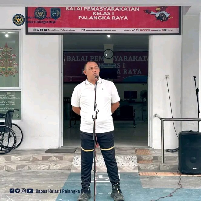 
					Tetap Semangat di Tengah Gerimis, Pegawai Bapas Palangka Raya Gelar Apel Pagi