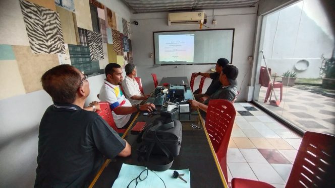 
					filter: 0; fileterIntensity: 0.0; filterMask: 0; module: j; 
hw-remosaic: 0; 
touch: (0.50902784, 0.50902784); 
modeInfo: ; 
sceneMode: Hdr; 
cct_value: 0; 
AI_Scene: (-1, -1); 
aec_lux: 193.10962; 
hist255: 0.0; 
hist252~255: 0.0; 
hist0~15: 0.0;