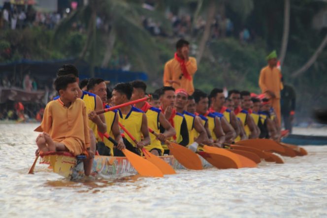 
					Terimakasih Para Konten Kreator yang Telah Mengenalkan Pacu Jalur di Mata Dunia