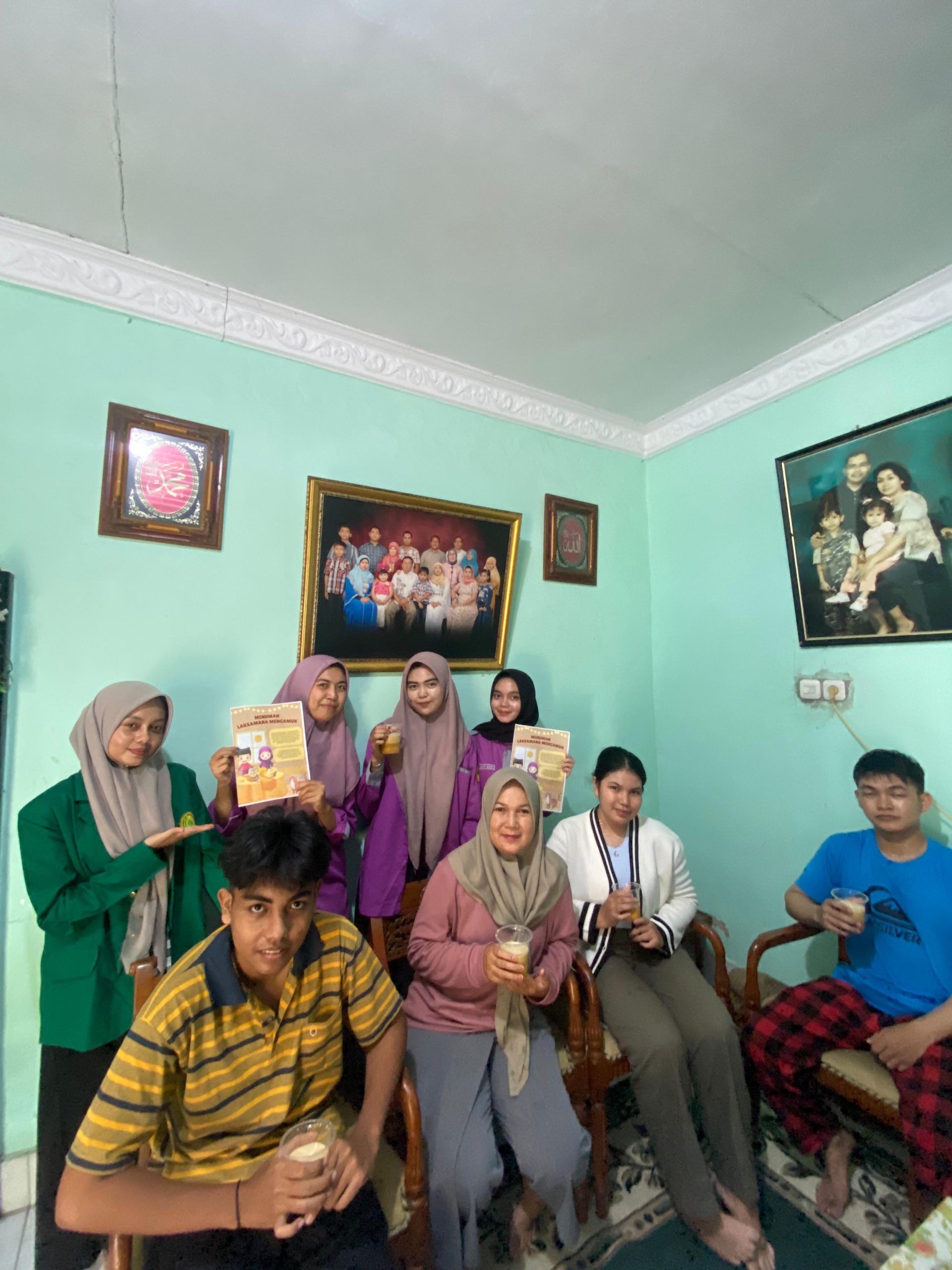 Mahasiswa UMRI Perkenalkan Minuman Khas Riau Kepada Masyarakat Pekanbaru