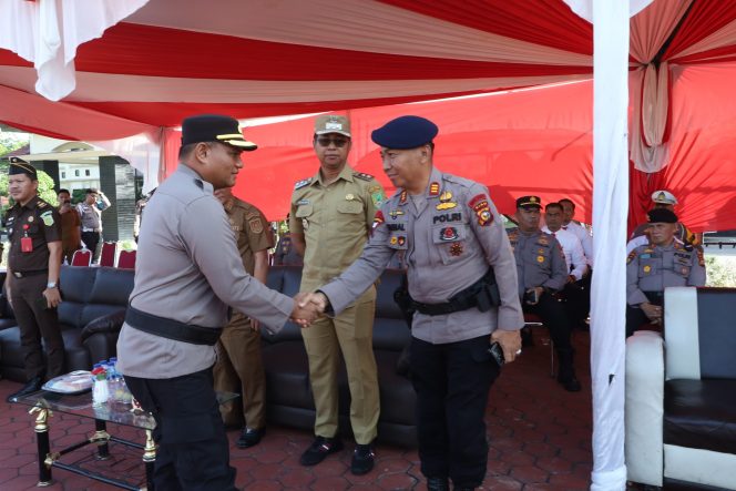 
					Operasi Patuh Lancang Kuning Tahun 2025 Kapolres Rohil Pimpin Gelar Pasukan