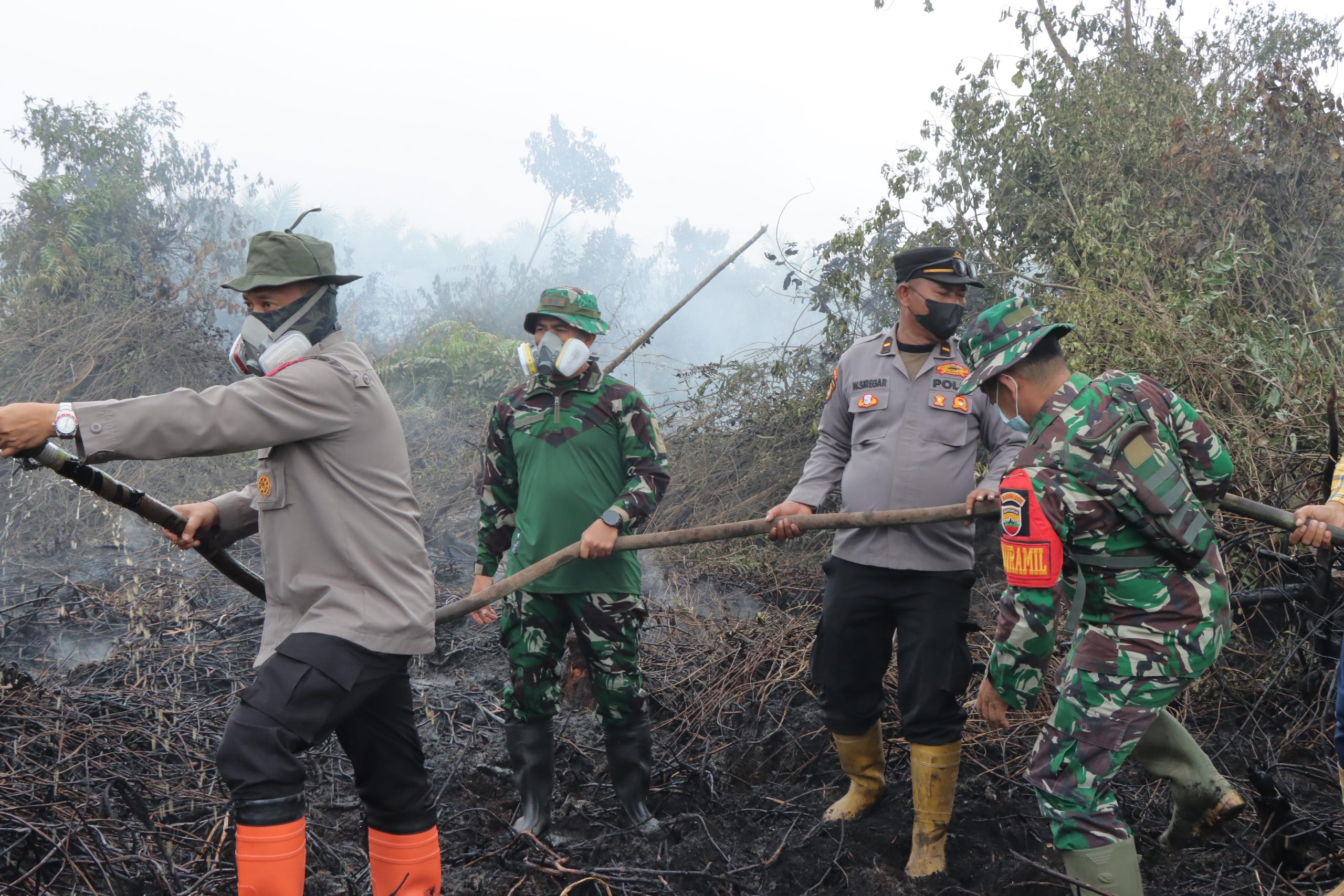Tinjau Kembali dan Cek Karhutla di Kubu, Kapolres bersama Wakil Bupati dan Dandim 0321