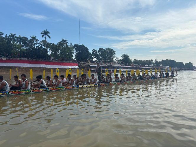 
					Tampil Perdana pada Pacu Jalur Exsibi, Lanal Dumai Sabet Peringkat Kedua