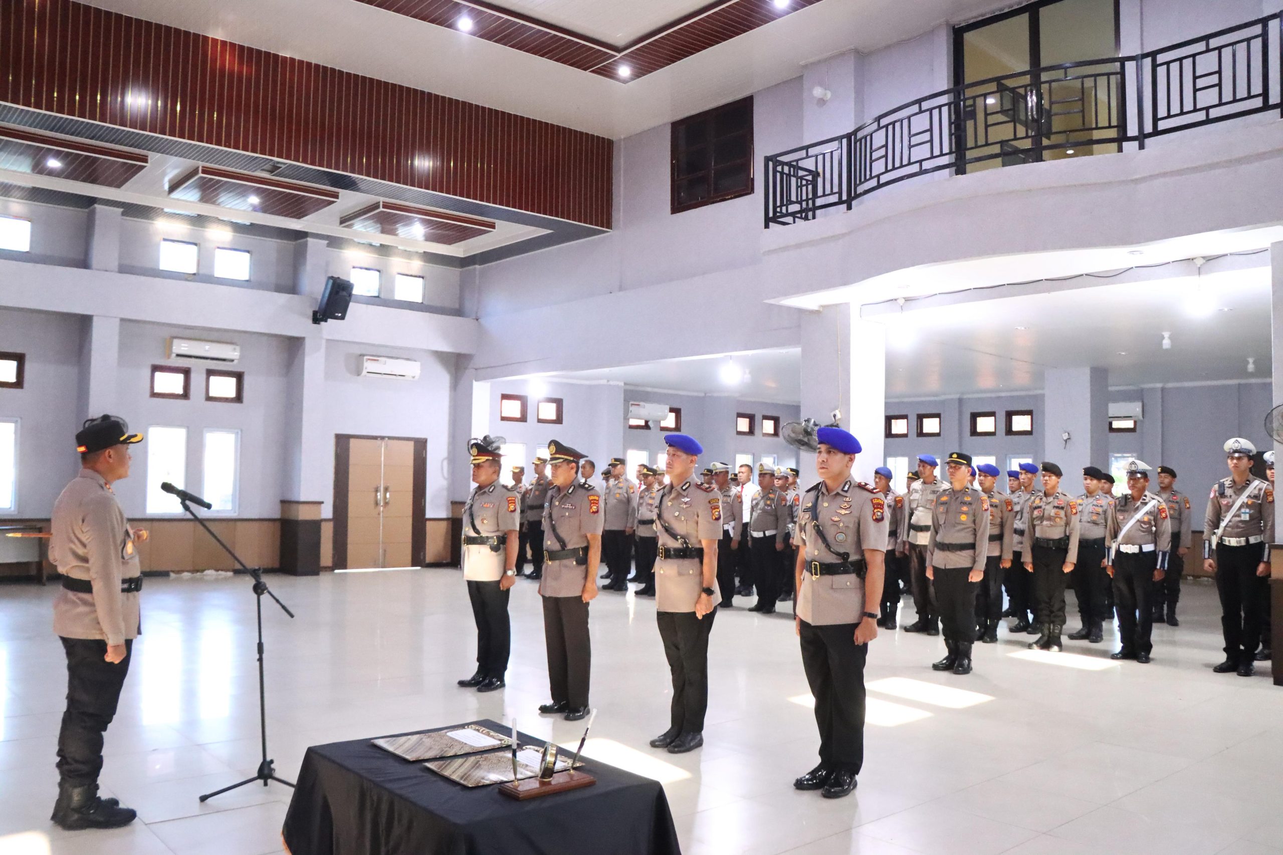 Kabag SDM dan Kasat POLAIRUD Polres Rokan Hilir di Sertijabkan