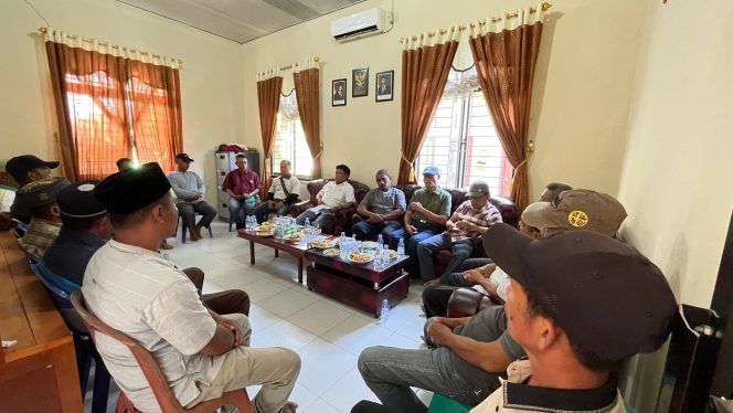 
					Silaturahmi PT Pancaran Cahaya Sejati dan Tokoh Adat Kenegerian Logas: Wujud Komitmen Bersama untuk Kesejahteraan Masyarakat