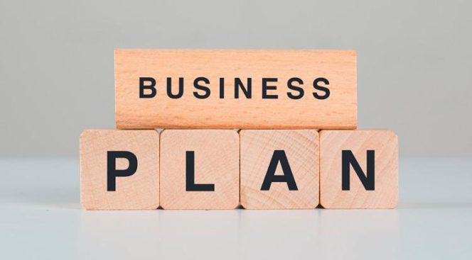 
					Membangun Bisnis dari Nol: Strategi untuk Pemula