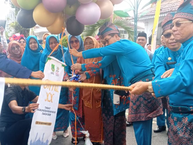 
					Buka MTQ ke-XX Rokan Hilir, Pemerintah Daerah Tekankan Pembentukan Generasi Berkarakter Qurani