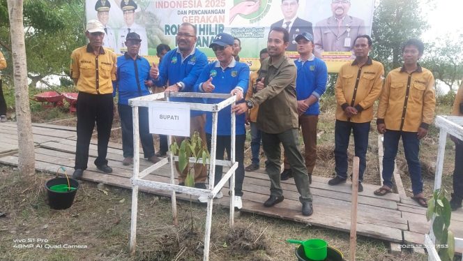 
					Peringati Hari Penanaman Pohon, Bupati H Bistamam Buka Secara Resmi 