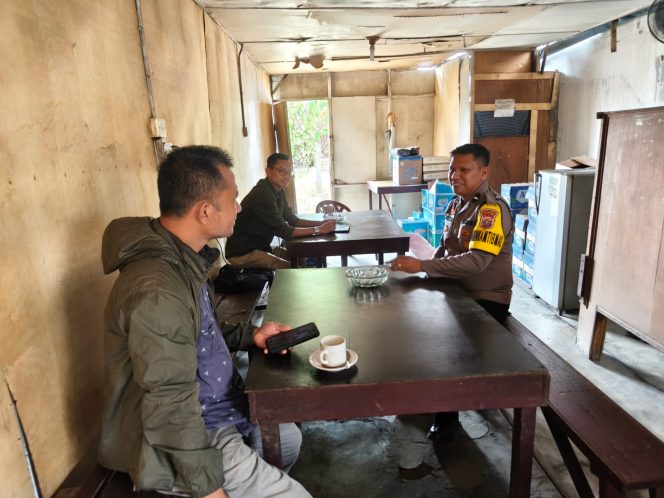 
					Sebar Himbauan Penting, Bhabinkamtibmas Polsek Bangan Sinembah Laksanakan Sambang Warga