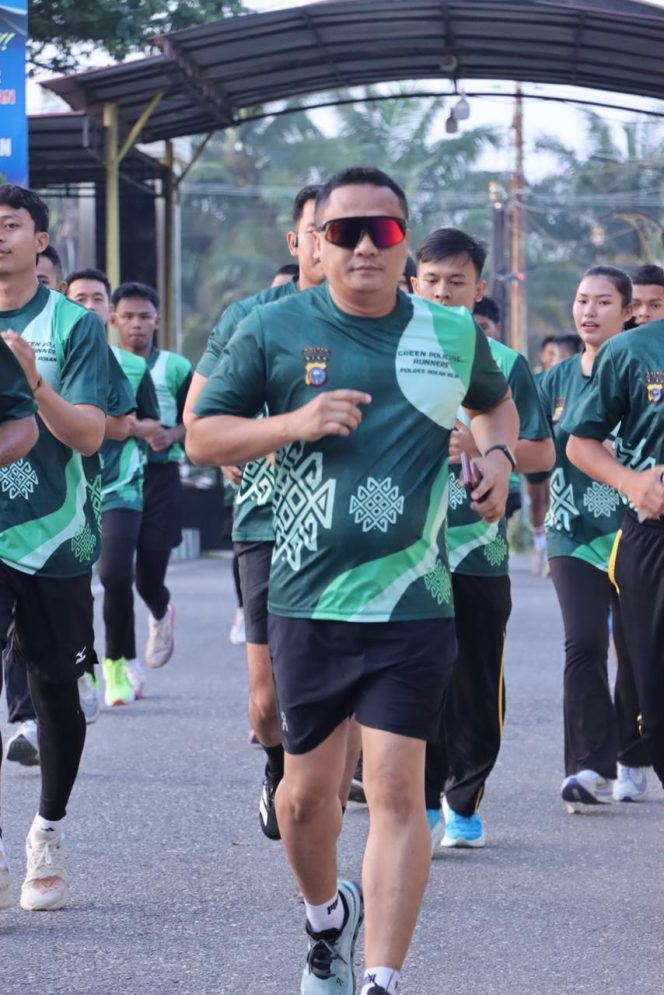 
					Himbau Warga Jaga Lingkungan, Polres Rohil Gelar Green Policing Running Club