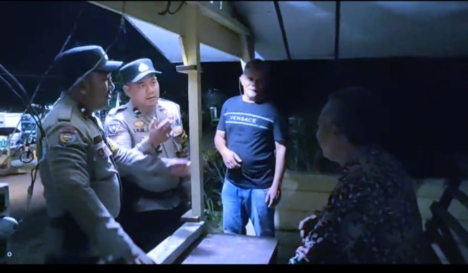 
					Evaluasi Pos Kamling, Warga Sambut Personil Polsek Bagan Sinembah Dengan Sinergi