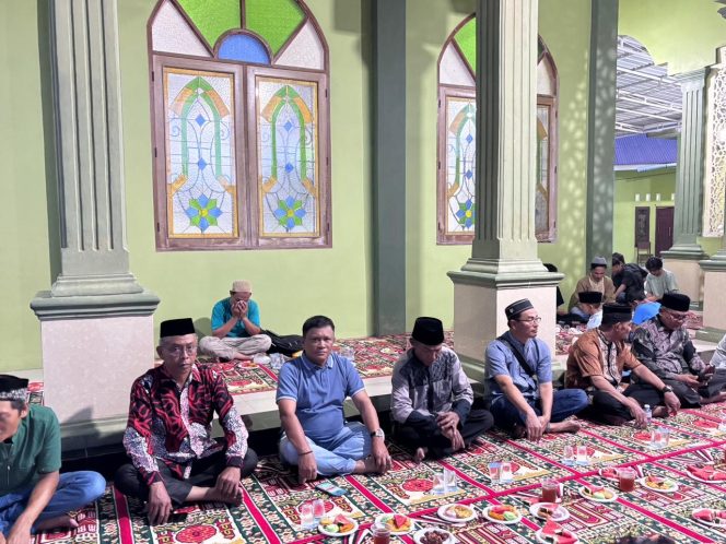 
					Raih Berkah Ramadhan, PT. Pancaran Cahaya Sejati Gelar Buka Bersama dan Salurkan Bantuan Air Mineral di Kenegerian Logas