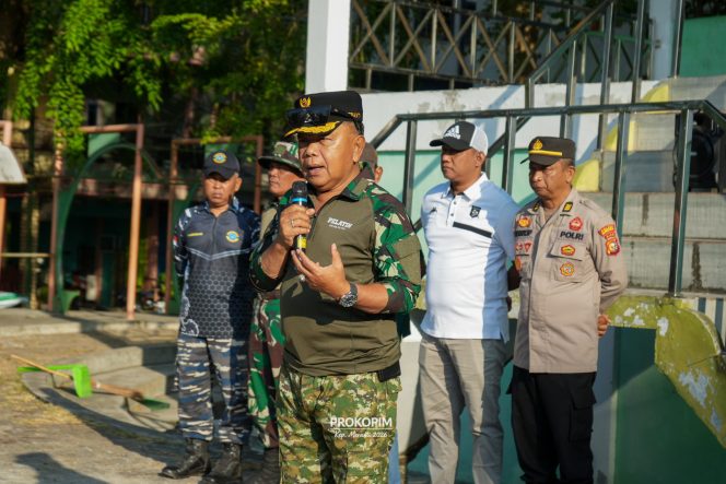 
					Bupati Asmar dan Wabup Muzamil Turun Langsung Pimpin Korve di Titik Strategis Kota Selatpanjang