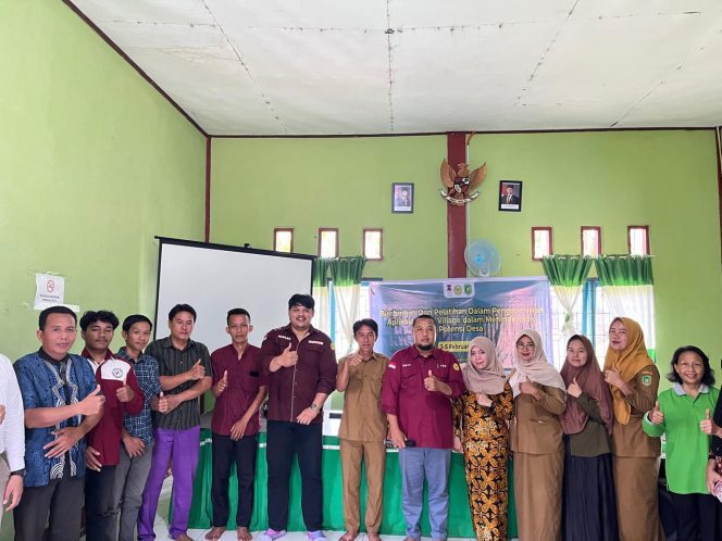 
					Tunaikan Tri Dharma Perguruan Tinggi, Dosen UMRI Gelar Peningkatan Website di Desa Sokop