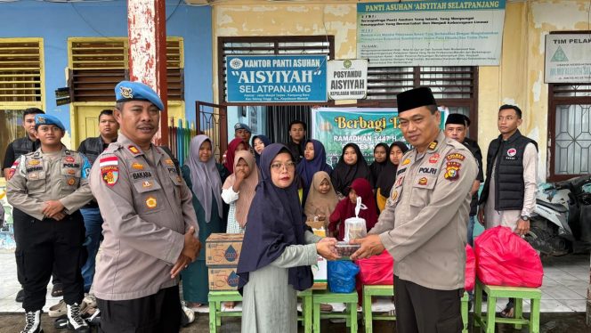 
					Berbagi Takjil Dibulan Ramadhan Polres Meranti Laksanakan di Panti Asuhan Mualimin