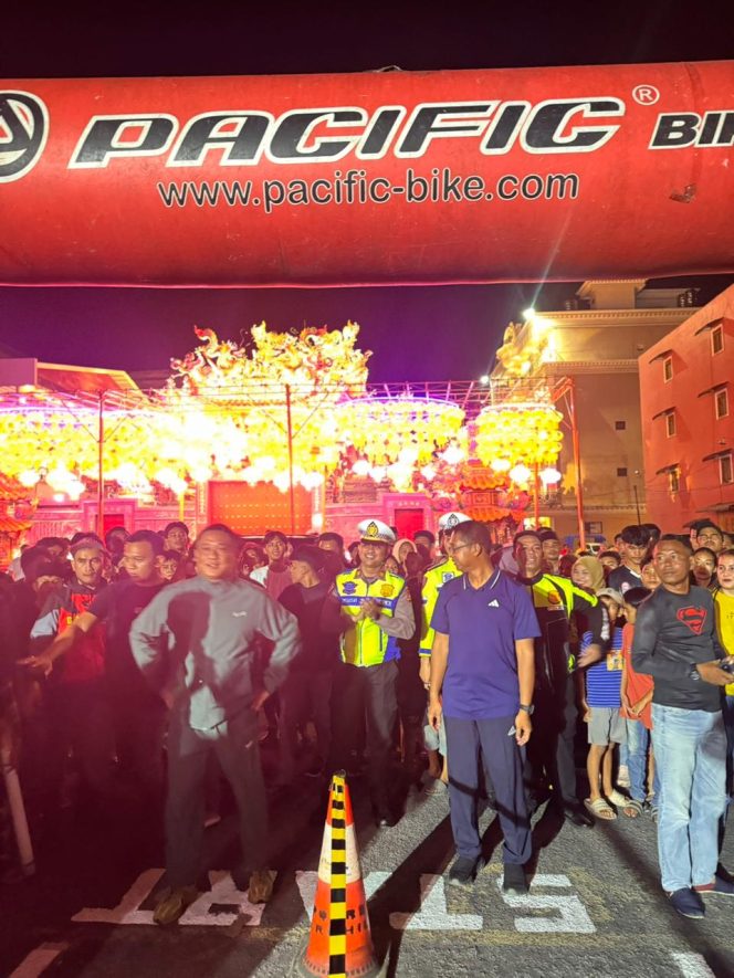 
					Kapolres dan Wakil Bupati Rohil Meriahkan Night Run “GO SPRINT GO GREEN” Lomba Lari 100 Meter