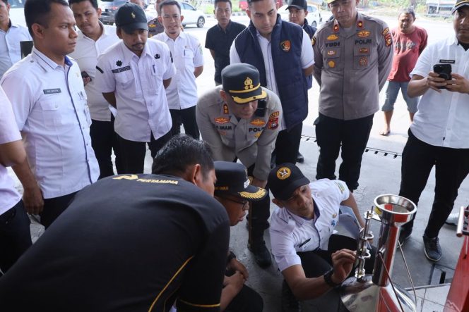 
					Kapolres dan Wakil Bupati Cek Stok BBM dan Gas Elpiji di PT Pertamina, Pastikan Ketersediaan Barang di SPBU dan SPPBE