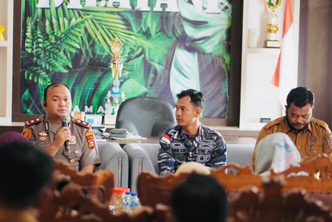 
					Perkuat Sinergi Hingga Tingkat Kecamatan, Kapolres Rohil Inisiasi Rapat Koordinasi dan Mitigasi Karhutla