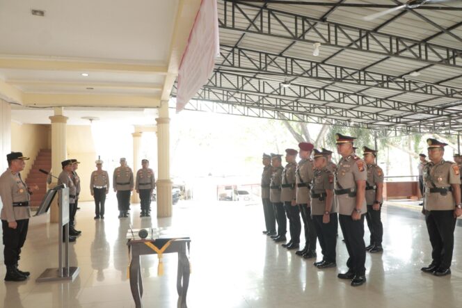 
					Rotasi Jabatan di Polres Rohil, Kapolres Pimpin Sertijab Pejabat Utama dan Kapolsek