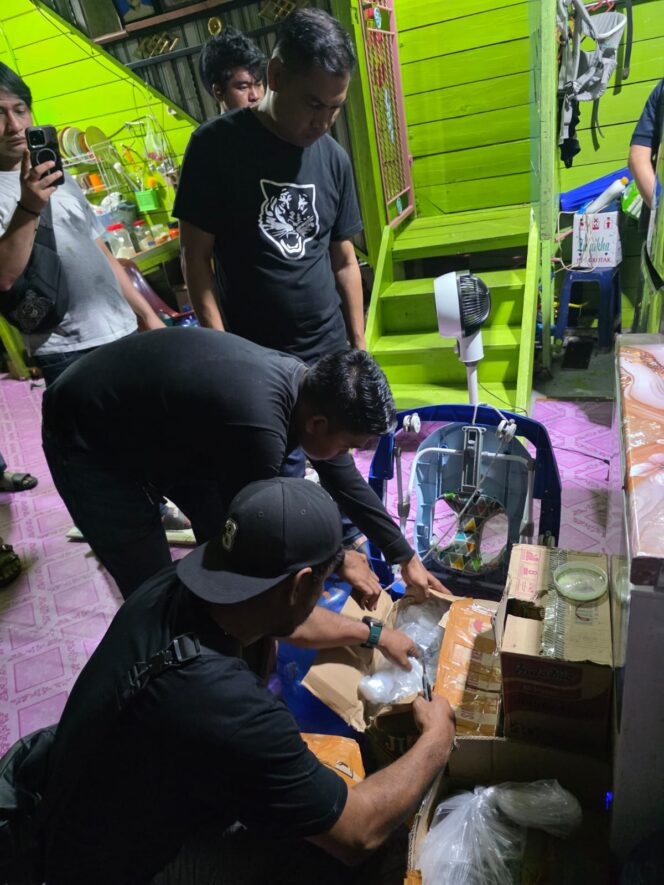 
					Satres Narkoba Polres Rohil dan Polsek Jajaran, Gencarkan Razia di Sejumlah Lokasi Rawan