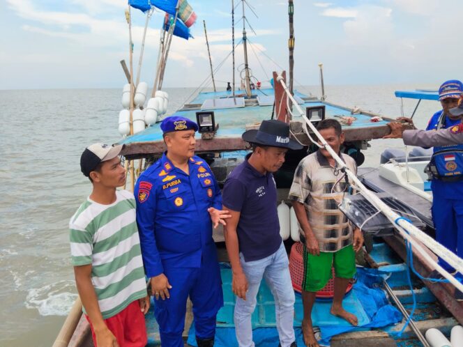 
					Antisipasi Penyelundupan Narkoba, Kasat Polairud dan Kasat Intelkam Intensifkan Patroli Perairan