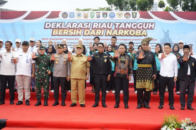 
					Bentuk Satgas Anti Narkoba, Gubernur Riau dan Kapolda Tegaskan Perang Tanpa Kompromi