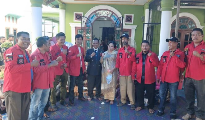 
					Ketua DPC PBB Rohul, Hadiri Resepsi Pernikahan Ketua PAC PBB Rambah Hilir