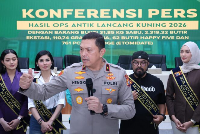 
					Komitmen Perang Lawan Narkoba, Polda Riau Amankan 557 Tersangka dalam Operasi Antik LK 2026