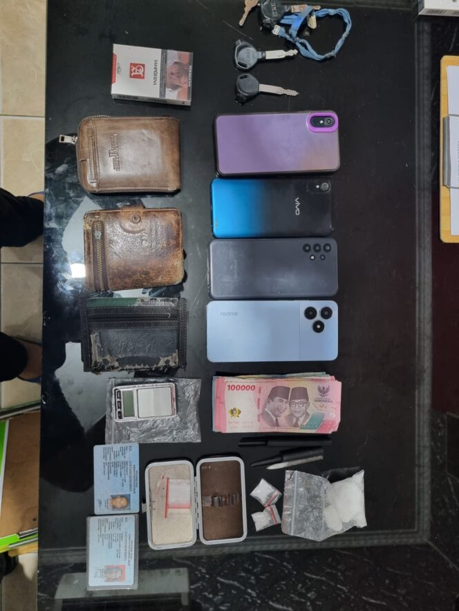 
					Amankan 43,3 Gram Sabu dan 1 Butir Ekstasi Polisi Ungkap Kasus Narkotika