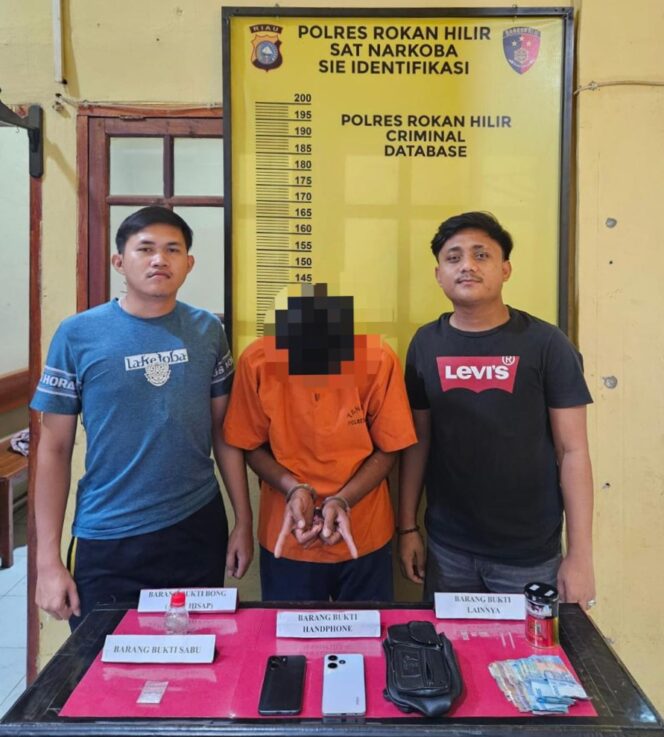 
					Ungkap Kasus Sabu Seberat 2,31 Gram, Sat Res Narkoba Polres Rohil Amankan Satu Orang Tersangka