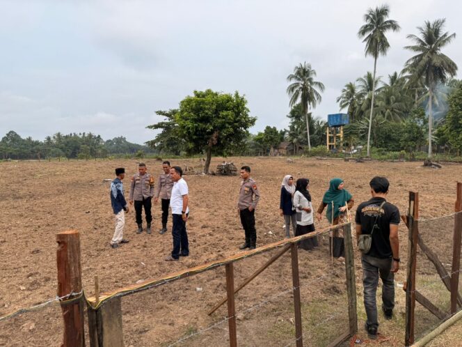 
					Besok Ditanam, Kanit Reskrim Polsek Cerenti Pimpin Pengecekan Lahan Jagung di Desa Sikakak