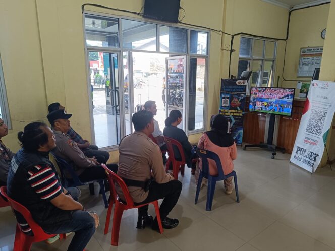 
					Gelar Nonton Bareng Piala Dunia 2026, Polsek Bagan Sinembah Bersama Warga