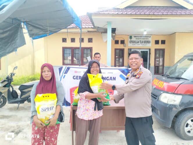 
					Gerakan Pangan Murah, Sat Binmas Polres Rohil Salurkan 3 Ton Beras SPHP