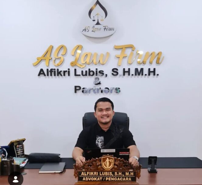 
					Kuasa Hukum Tegaskan Ketua DPRD Kuansing Kooperatif Penuhi Panggilan KPK, Hadir sebagai Ketua KUD Prima Sehati