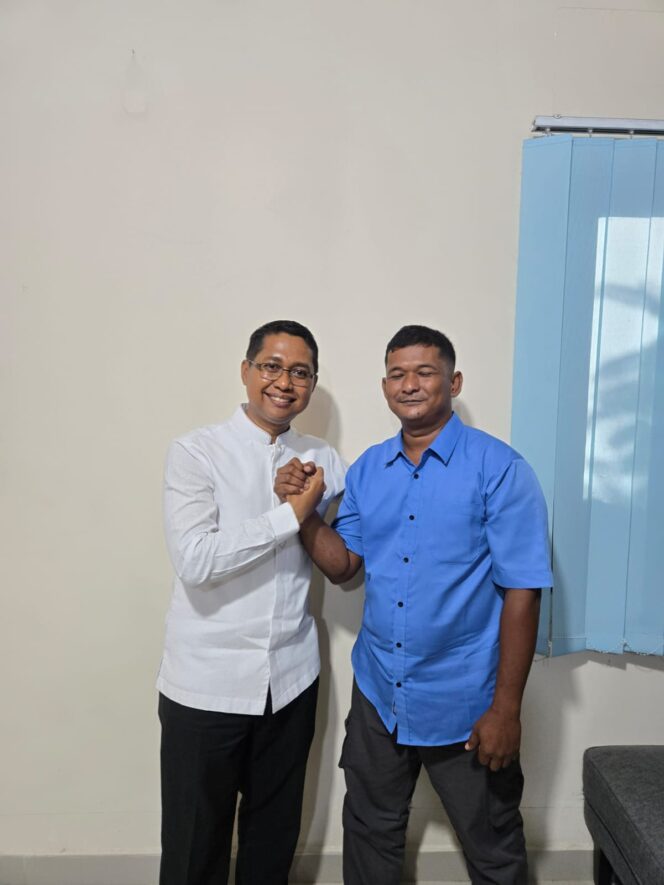 
					Forum Perlindungan Petani Sawit Tanah Putih Silaturahmi, Sampaikan Aspirasi pada Wakil Bupati Jhony Charles
