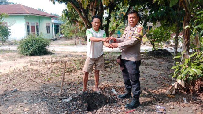 
					Satu Rumah Satu Pohon, Polri Sulap Lahan Kosong Jadi Benteng Pertahanan Iklim