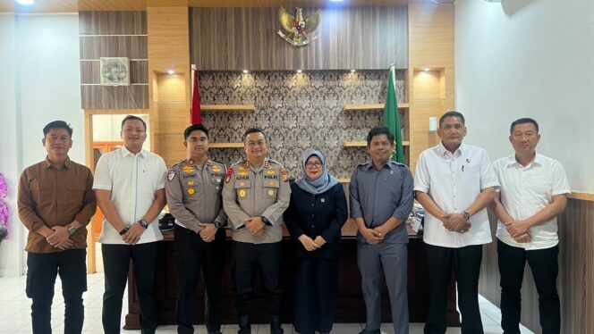 
					Perkuat Sinergitas dengan Pengadilan Negri, Polres Rohil Bahas Penegakan Hukum dan Implementasi KUHAP Baru