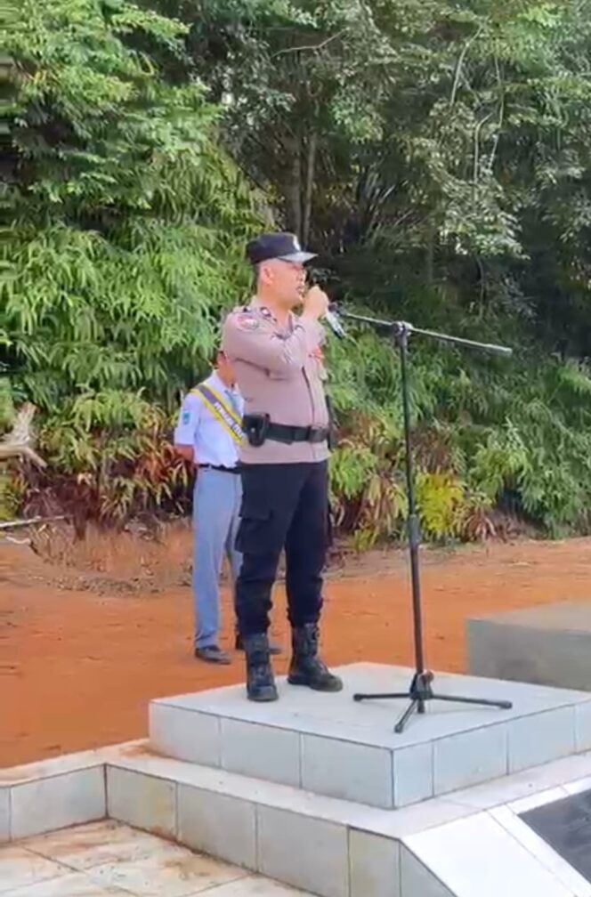 
					Jauhi Narkoba dan Bullying, Polsek Bagan Sinembah Sampaikan Pesan Saat Jadi Pembina Upacara di SMAN 2
