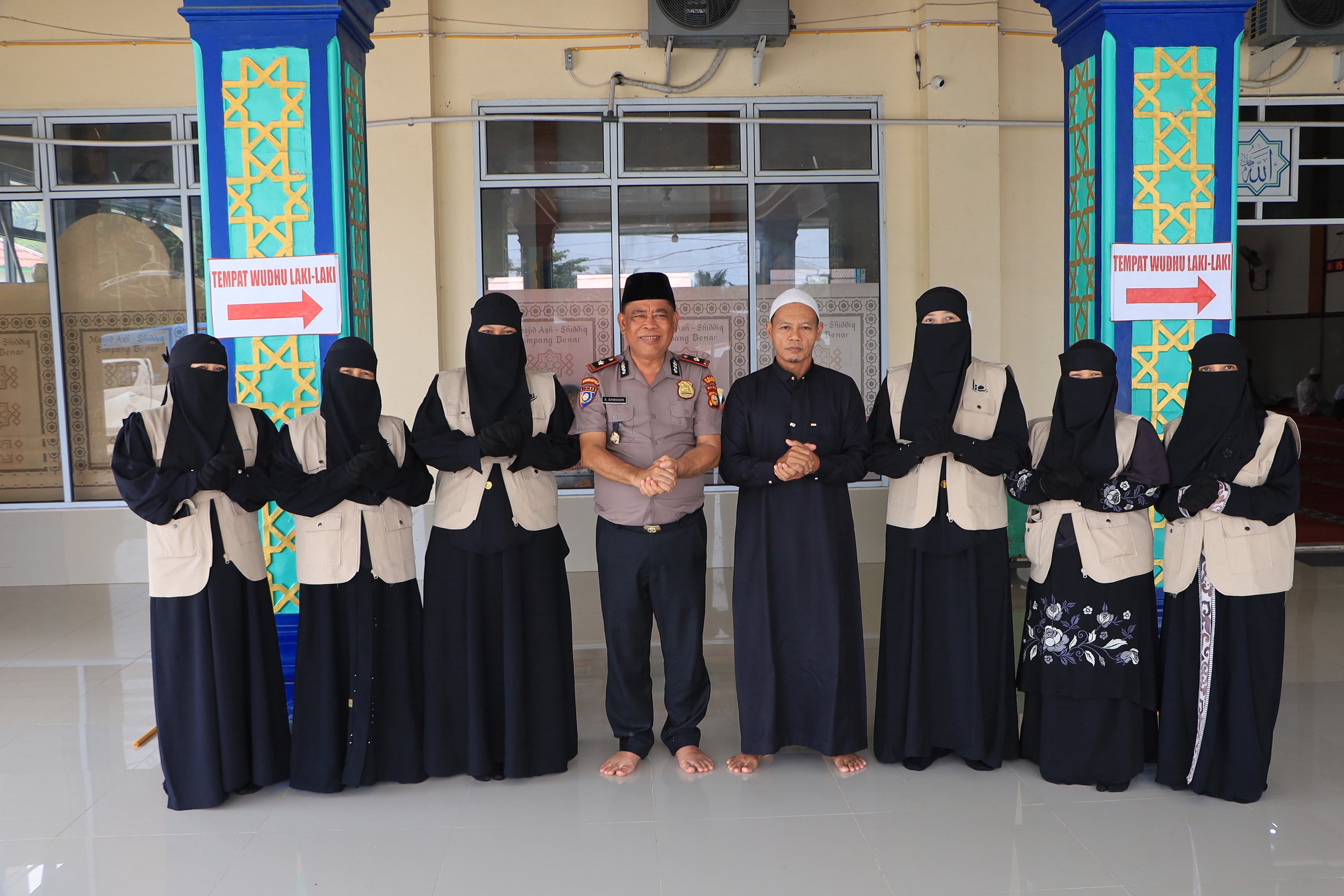 Jumat Keliling di Cempedak Rahuk, Kasat Binmas: Polri dan Masyarakat Satu Kekuatan