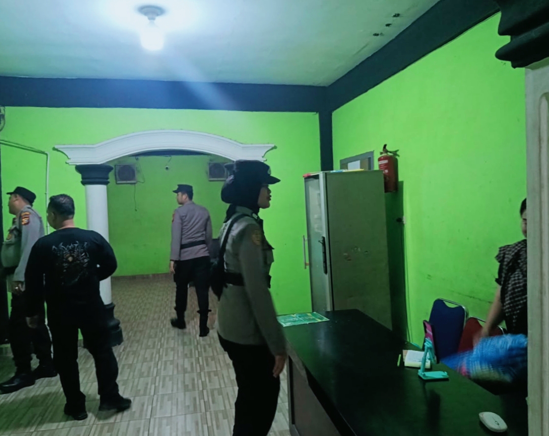 Kompi Siaga Polres Rohil, Patroli Ketat di Pusat Keramaian Jaga Rasa Aman pada Malam Minggu